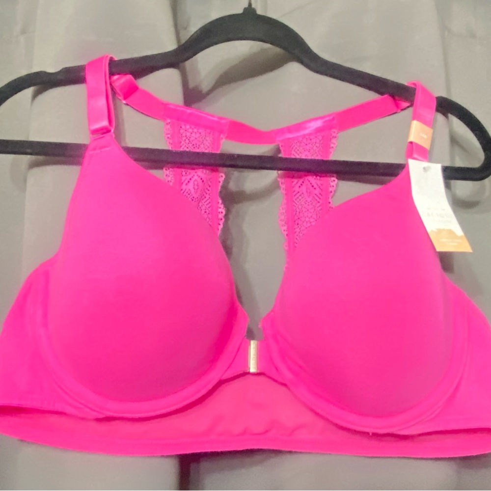 Cacique Lightly Lined T-Shirt Front Closure Bra